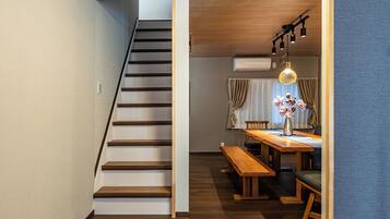 Luxury House, Balcony | 3 bedrooms, blackout drapes, iron/ironing board, free WiFi
