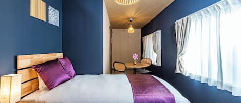 Luxury House, Balcony | 3 bedrooms, blackout curtains, iron/ironing board, free WiFi