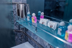 Bathroom amenities