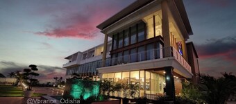 Vbrance - Luxury Boutique Hotel