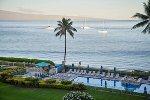 Pool - The Whaler Resort, Kaanapali Beach - Studio - Garden View (Lahaina)
