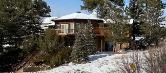 Nineteenth Hole Ski Chalet: Hot Tub, Mountain & Lake Views, on Golf Course