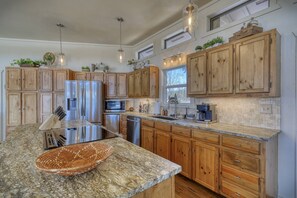 Fridge, microwave, dishwasher, coffee/tea maker