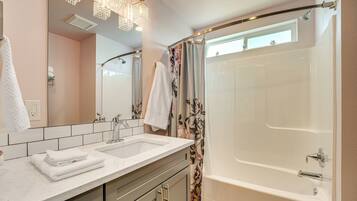 Hair dryer, towels