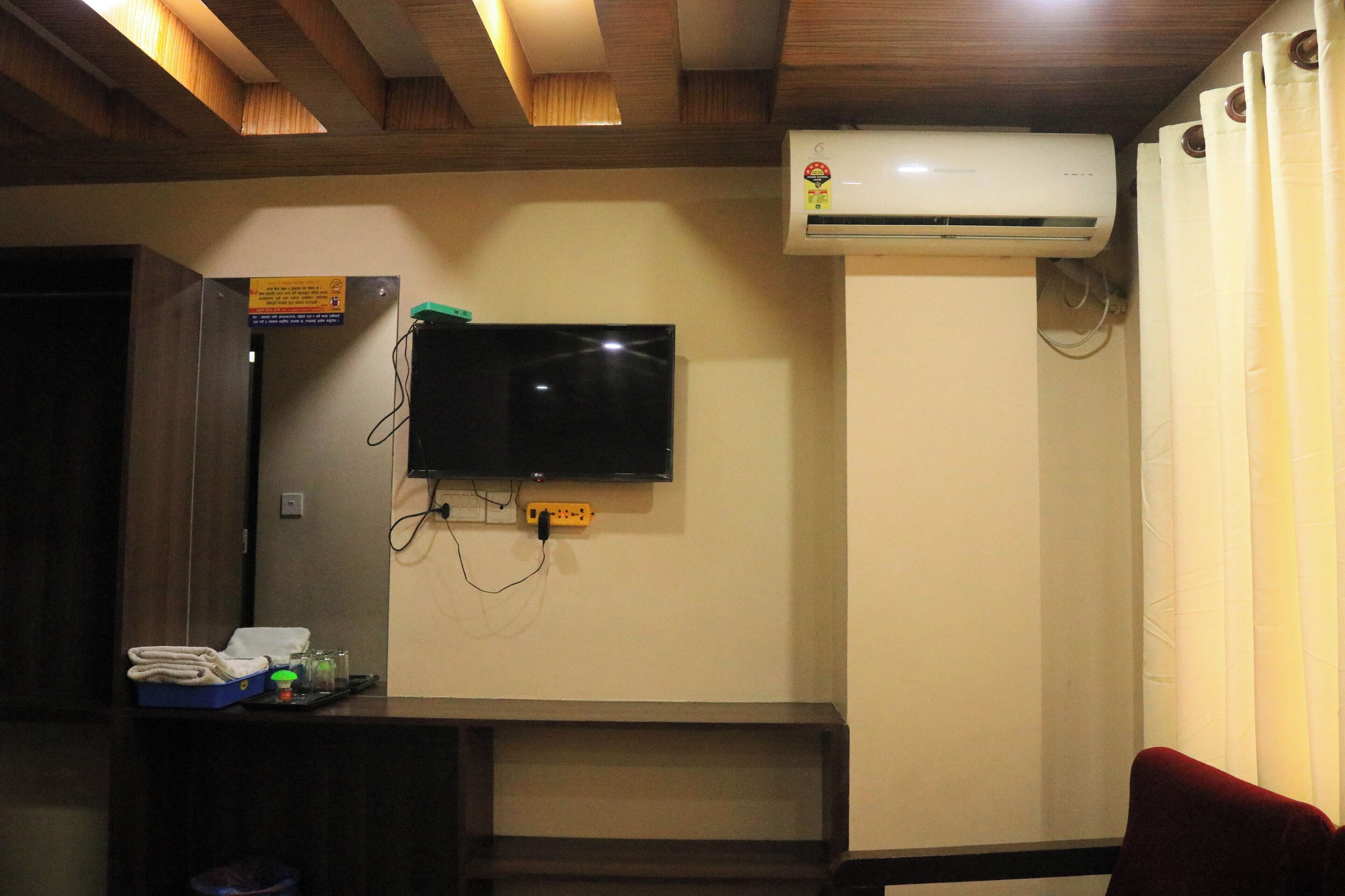 Deluxe-Zweibettzimmer | Schreibtisch, kostenloses WLAN