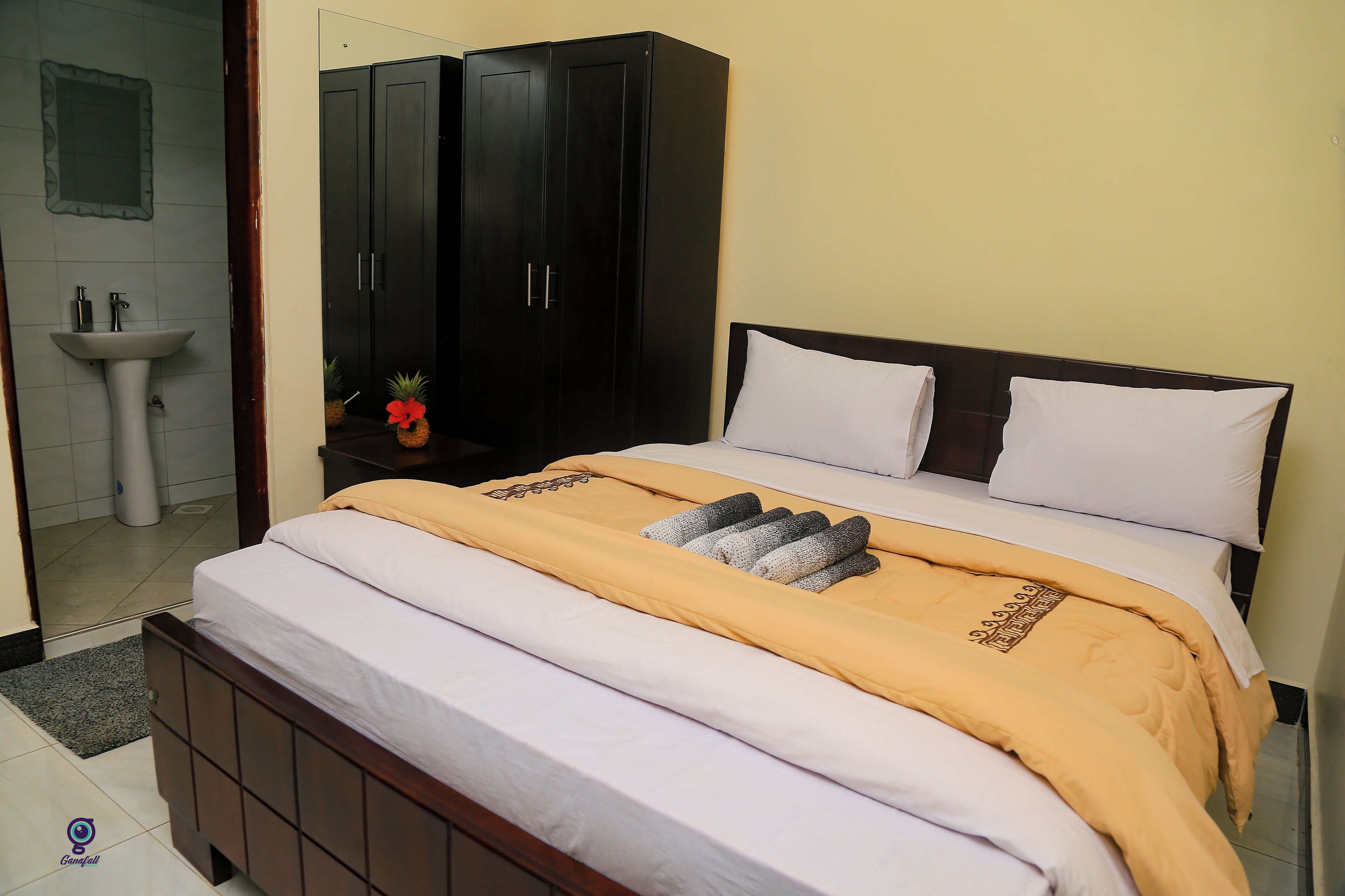 Deluxe Double Room, Balcony, Courtyard View | Desk, blackout drapes, free WiFi