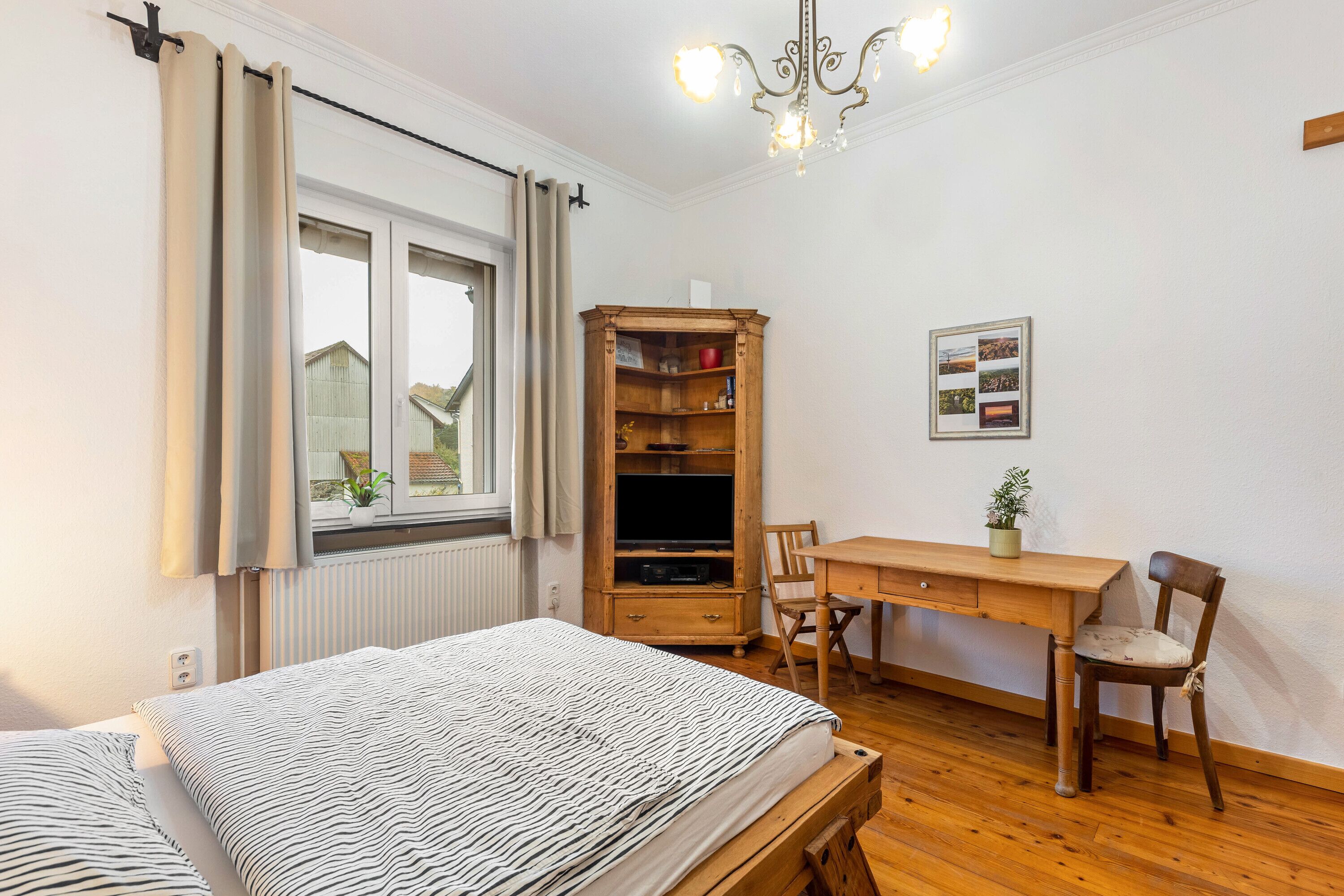 1 bedroom, free WiFi, bed sheets