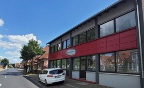 Esterni