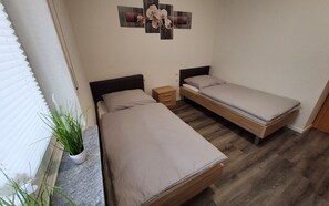 1 bedroom, free WiFi, bed sheets