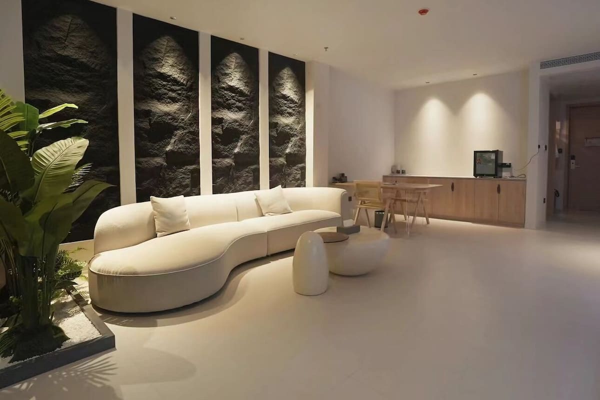 Luxury Suite, City View | Desk, laptop workspace, free WiFi