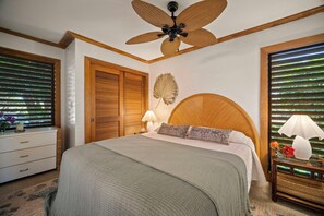 1 bedroom, in-room safe, iron/ironing board, travel cot - NEWLY Updated Kiahuna 1BR - AC + Pool (Koloa)