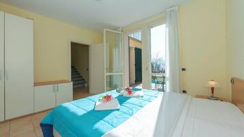 4 Schlafzimmer, Bügeleisen/Bügelbrett, kostenloses WLAN, Bettwäsche