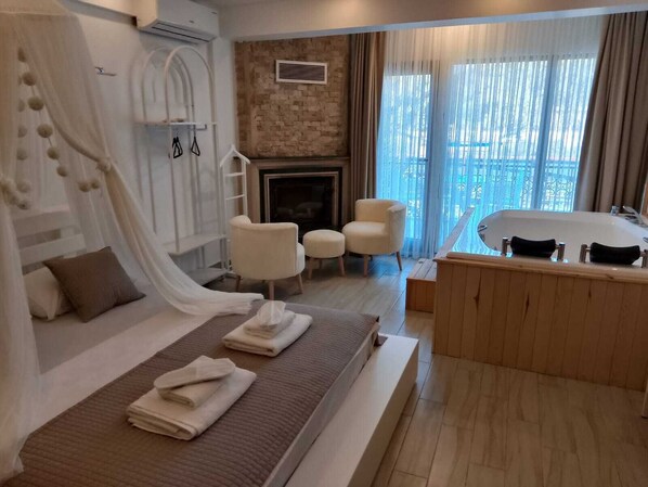 Deluxe Double Room, Private Bathroom, River View | Laptop workspace, free WiFi - My Dream Otel Cafe Restaurant (Istanbul)