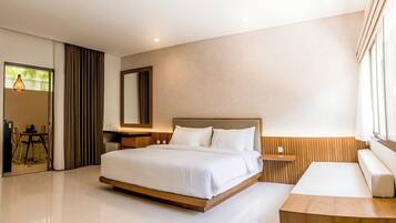 Standard Suite | 1 bedroom, desk, laptop workspace, free WiFi