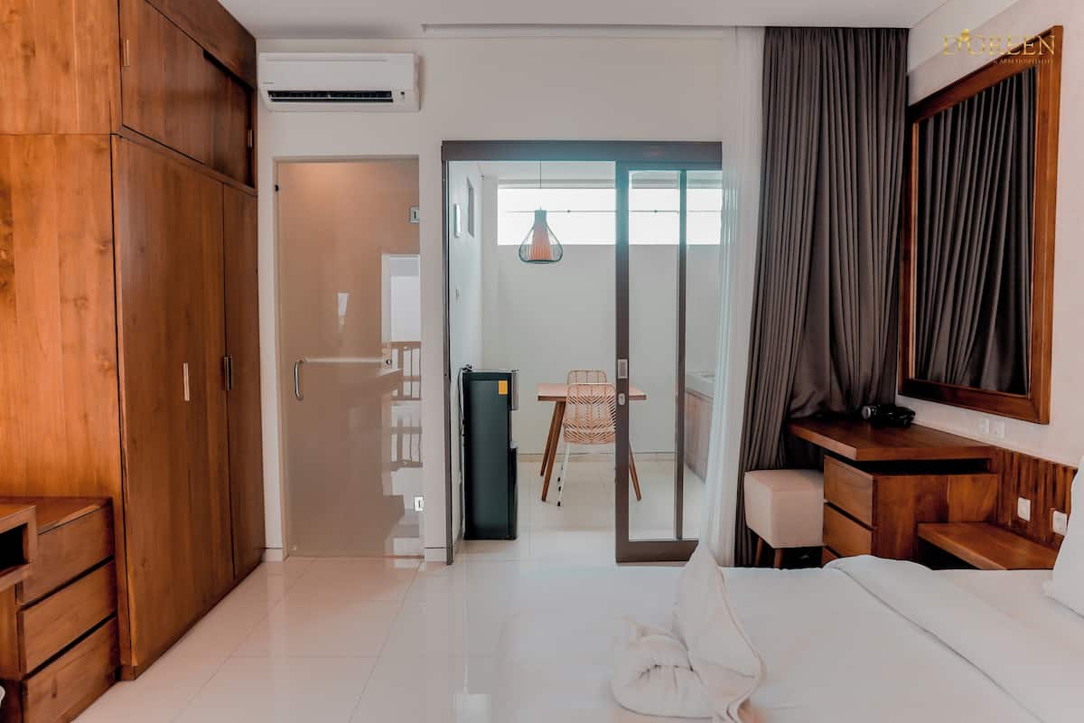 1 bedroom, desk, laptop workspace, free WiFi