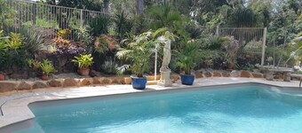 Mapleton Peaceful Provence BnB