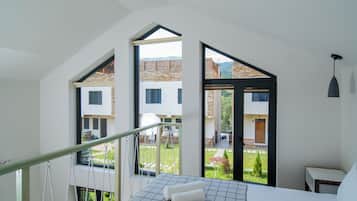 Comfort Duplex, Garden View | 1 bedroom, free WiFi, bed sheets