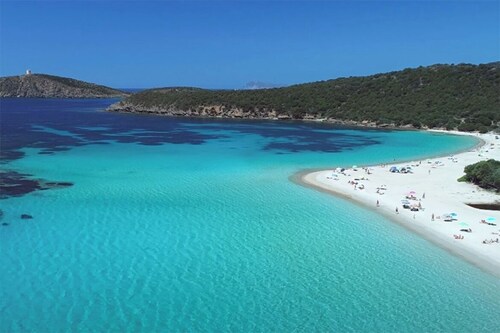Blu mare is just a few steps from the center of Pula