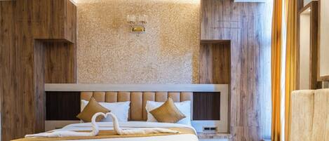 Deluxe Room, City View | Free WiFi
