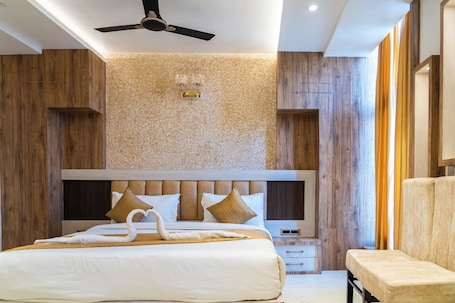 Deluxe Room, City View. HOTEL KESHARI PALACE