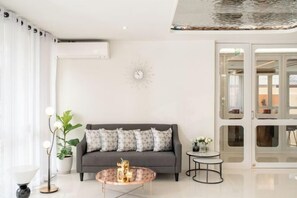 Interior - Nimano Suites (Chiang Mai)