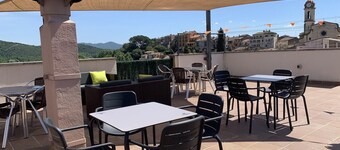 Hostal Tarra S