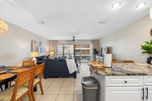 Interior - Beachside Bliss: Cozy Condo Escape Awaiting You! (Indian Rocks Beach)