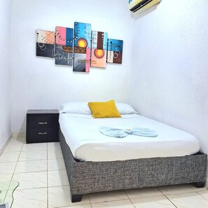 Basic Room | Free WiFi - Hotel Corales del Mar (Cartagena)