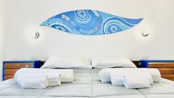 2 bedrooms, iron/ironing board, travel cot, WiFi