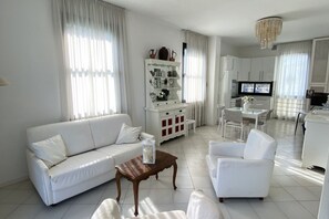 TV - Villa Trieste Flexrent - Abyssinia (Riccione)