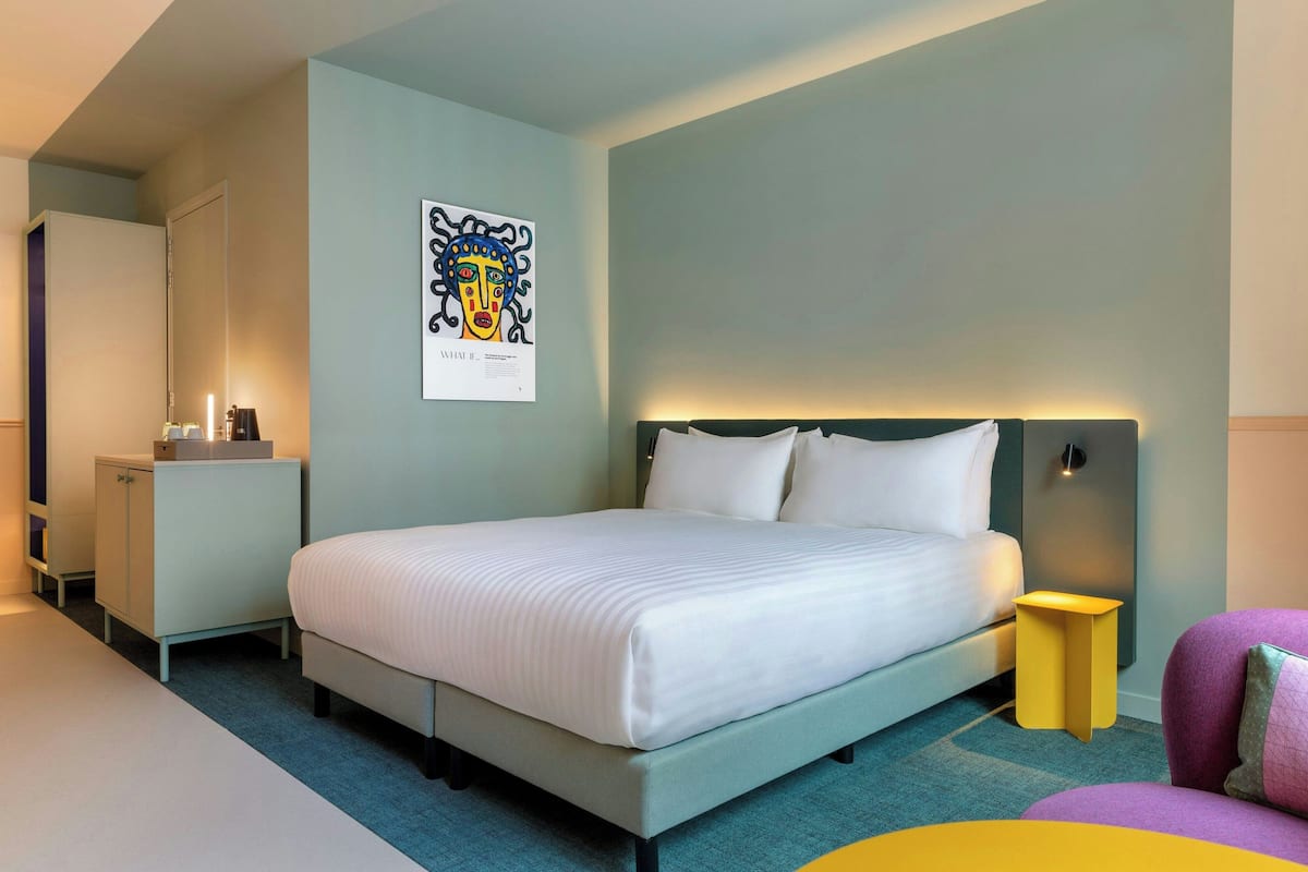 Deluxe Room, 1 King Bed