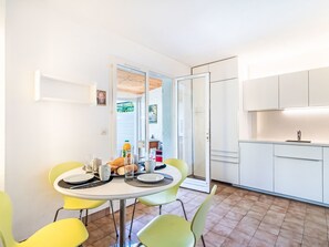 Dining - Font Mourier by Interhome (Gassin)