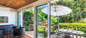 Font Mourier by Interhome