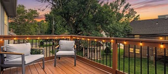 The Westwood Escape – Sleeps 6, Walk to Park & Plaza!