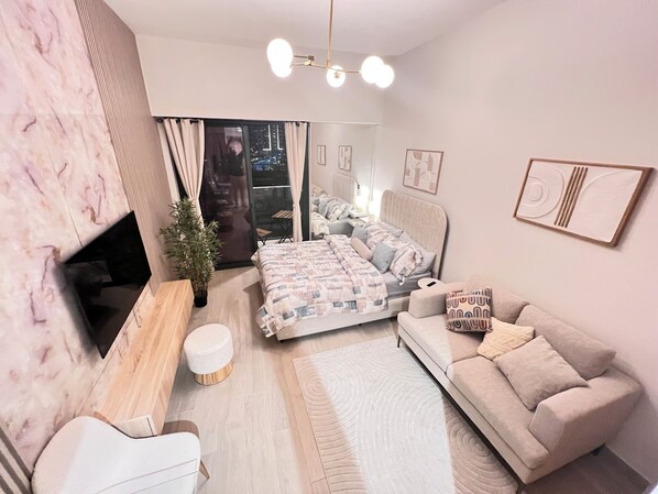 1 dormitorio, caja fuerte, tabla de planchar con plancha y wifi