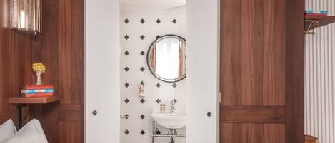 Hypo-allergenic bedding, in-room safe, individually decorated