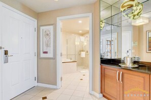 Shower, hair dryer, towels - MGM Signature-22-809 F1 Track & Strip View Studio (Las Vegas)