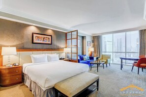 Desk, iron/ironing board, WiFi, bed sheets - MGM Signature-22-809 F1 Track & Strip View Studio (Las Vegas)
