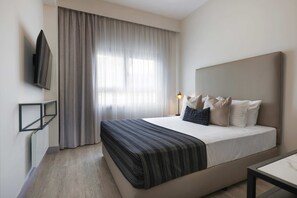 Luxury-Apartment | 2 Schlafzimmer, Verdunkelungsvorhänge, Bügeleisen/Bügelbrett