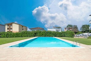 Pool - ApartmentsGarda - Lago D'Oro (Bardolino)