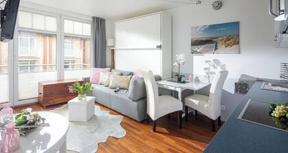 Auf 25 qm Erwartet Sie Eine Komfortable Unterkunft mit Einem Praktischen Schrank