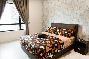 1 bedroom, iron/ironing board, WiFi, bed sheets - Modern, High Floor Suasana Suites 05 in JB (Johor Bahru)