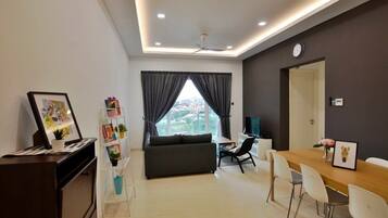 Smart TV, stereo, offices