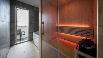 Villa with private sauna, Non smoking | Bathroom | Hair dryer, slippers, towels, shampoo