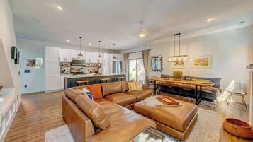 TV, fireplace, offices