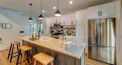 Pearl of Sheridan — Luxe 3BR Downtown Retreat, Sheridan WY