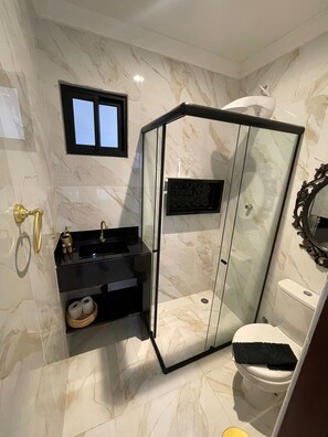 Habitació doble Comfort, vistes al pati | Roba de llit d'alta qualitat, minibar i caixa forta a l'habitació 