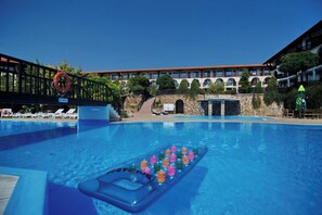 Seasonal outdoor pool - MONASTERY Apart Complex (Sveti Vlas)
