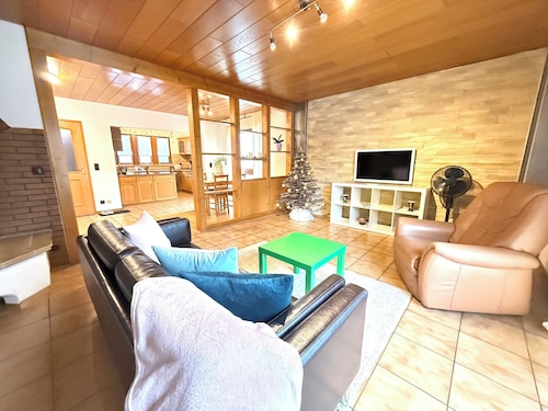 H&H Home-Quite and cozy central apartment near Park in Sindelfingen