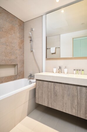 Bathroom - Bellavista- Downtown View II - City View (Dubai)